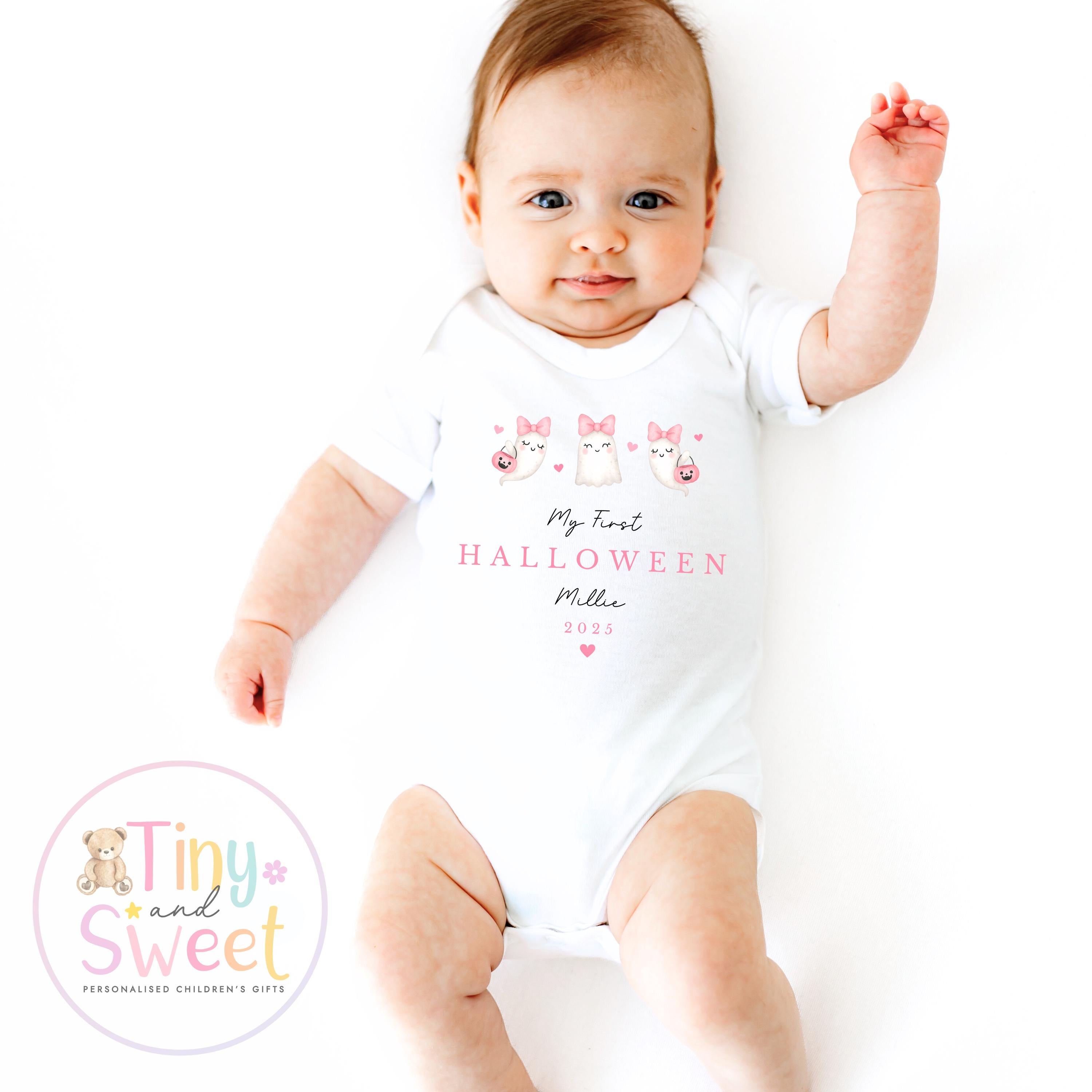 Personalised My First Halloween T Shirt – First Halloween –Baby’s 1st Halloween Outfit with Name – Custom Baby Grow – Halloween Baby Gift