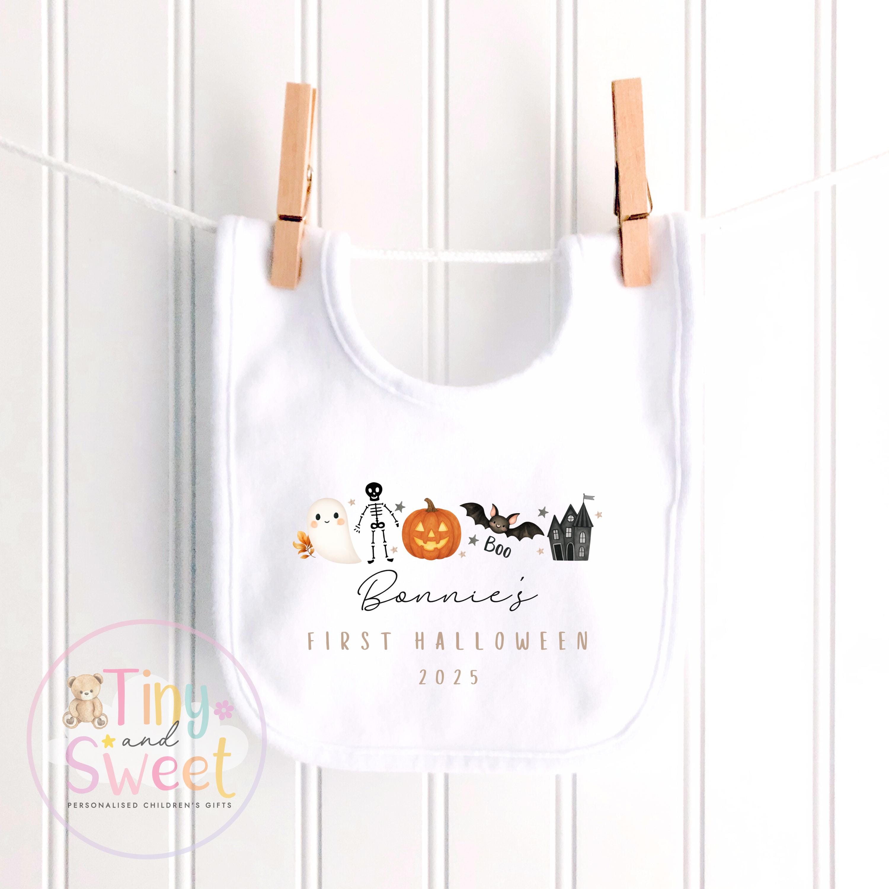 First Halloween Sleepsuit, Baby 1st Halloween Gift Idea, 1st Halloween Babygrow, Halloween Outfit for baby, Halloween costume