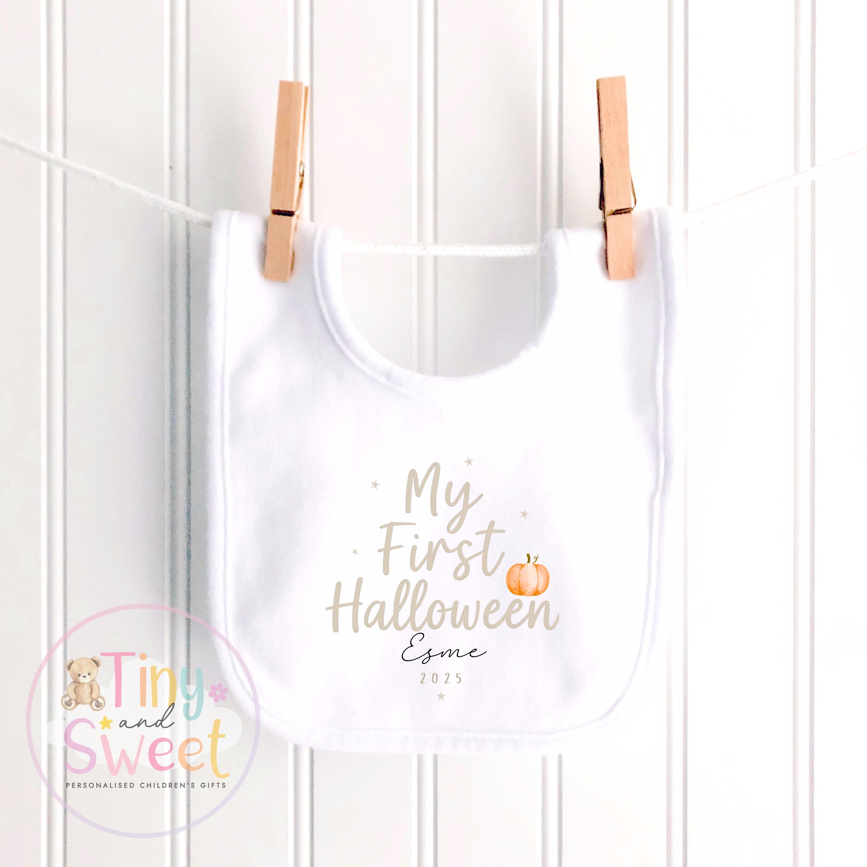 First Halloween Sleepsuit, Baby 1st Halloween Gift Idea, 1st Halloween Babygrow, Halloween Outfit for baby, Halloween costume