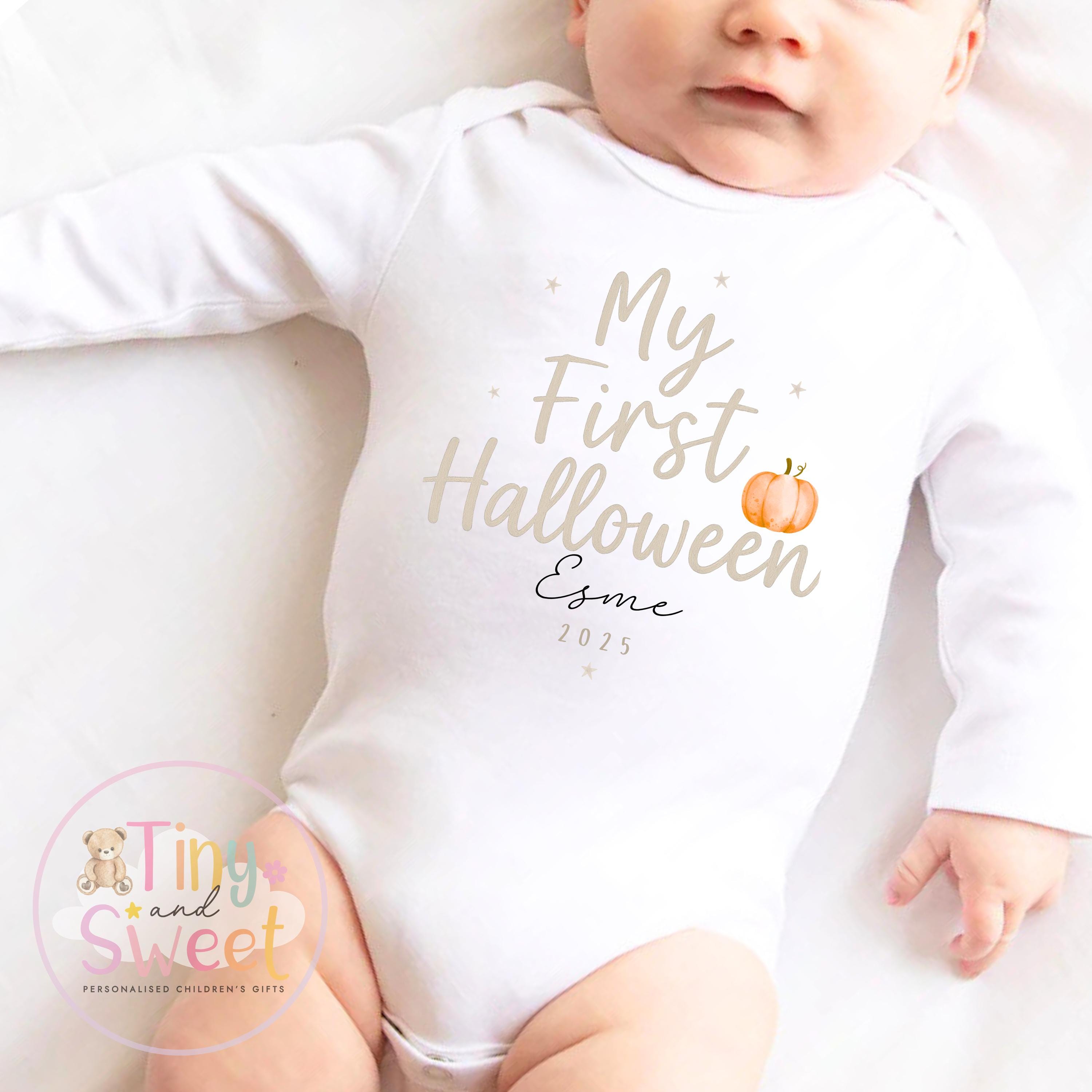 First Halloween Sleepsuit, Baby 1st Halloween Gift Idea, 1st Halloween Babygrow, Halloween Outfit for baby, Halloween costume