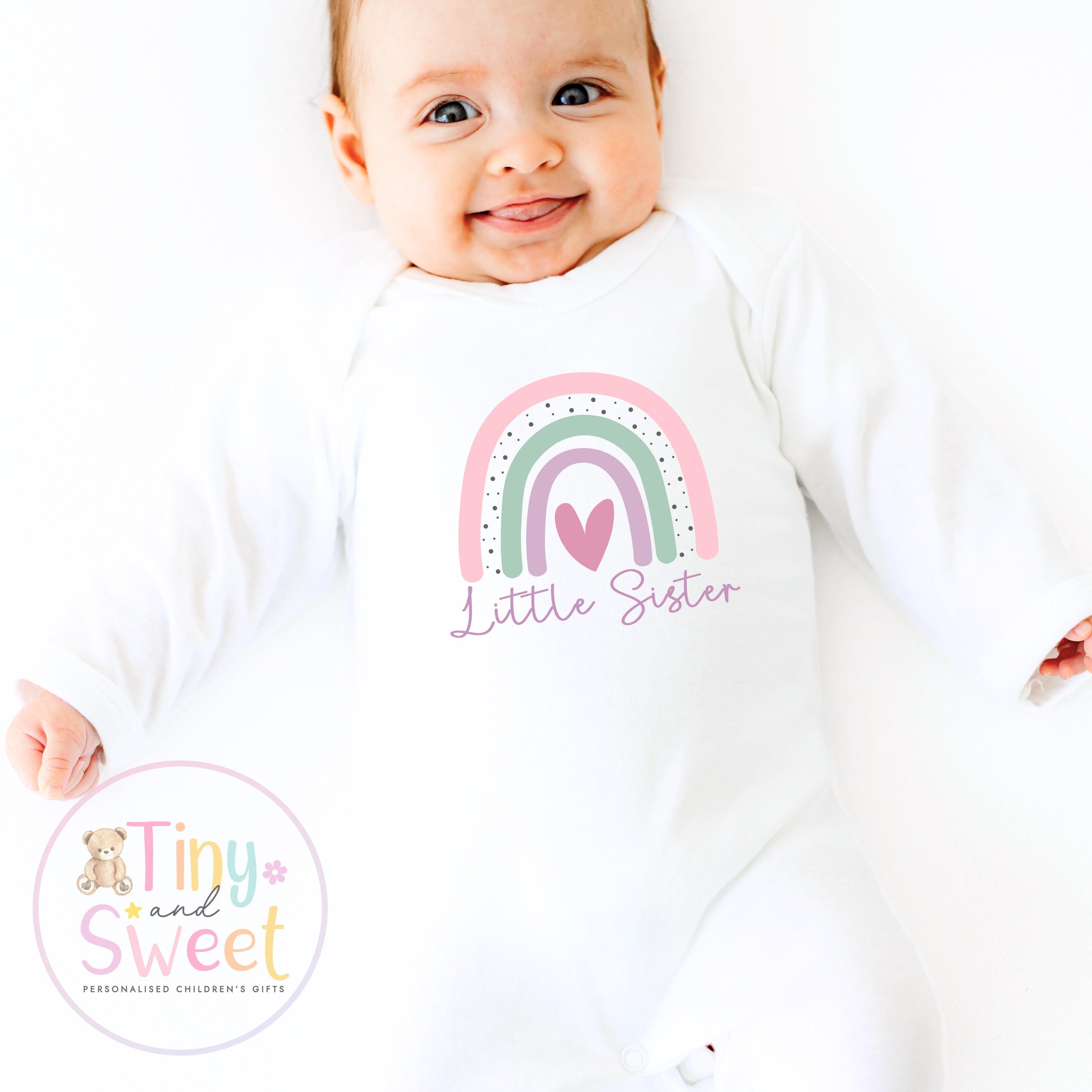 Adorable Little/Big Sister Sleepsuit T Shirt: Pink Rainbow Design for Newborn Baby Announcement & Sibling Gift