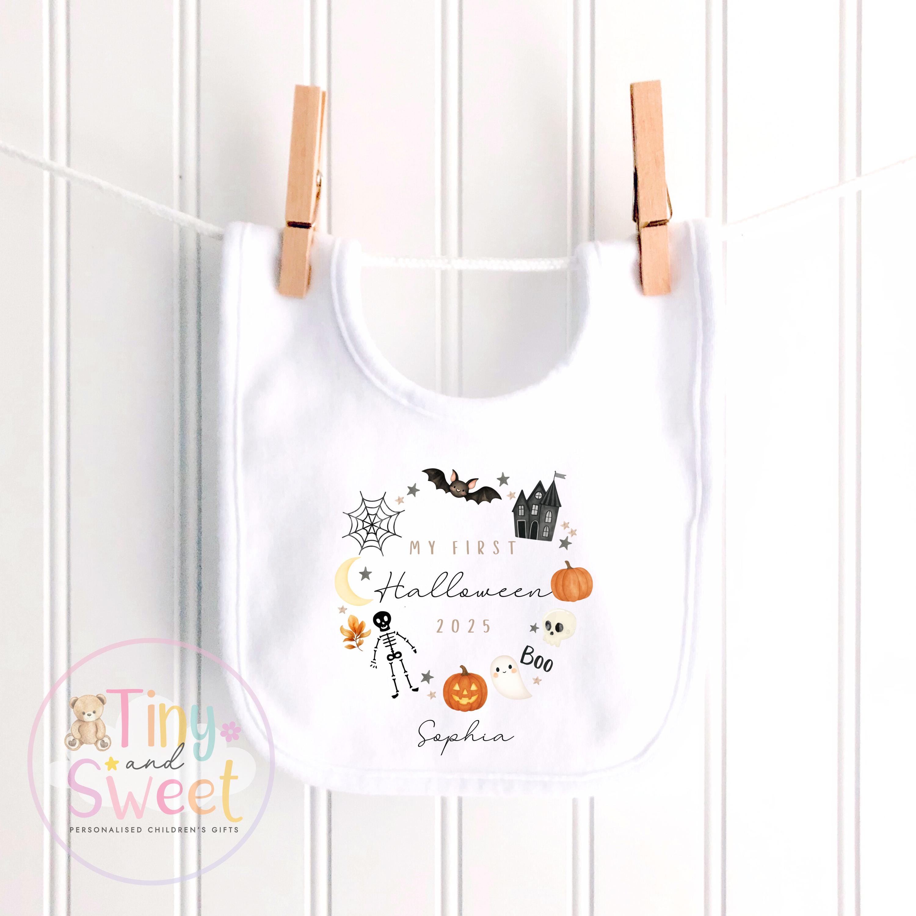 First Halloween T Shirt, Baby 1st Halloween Gift Idea, 1st Halloween Babygrow, Halloween Outfit for baby, Halloween costume