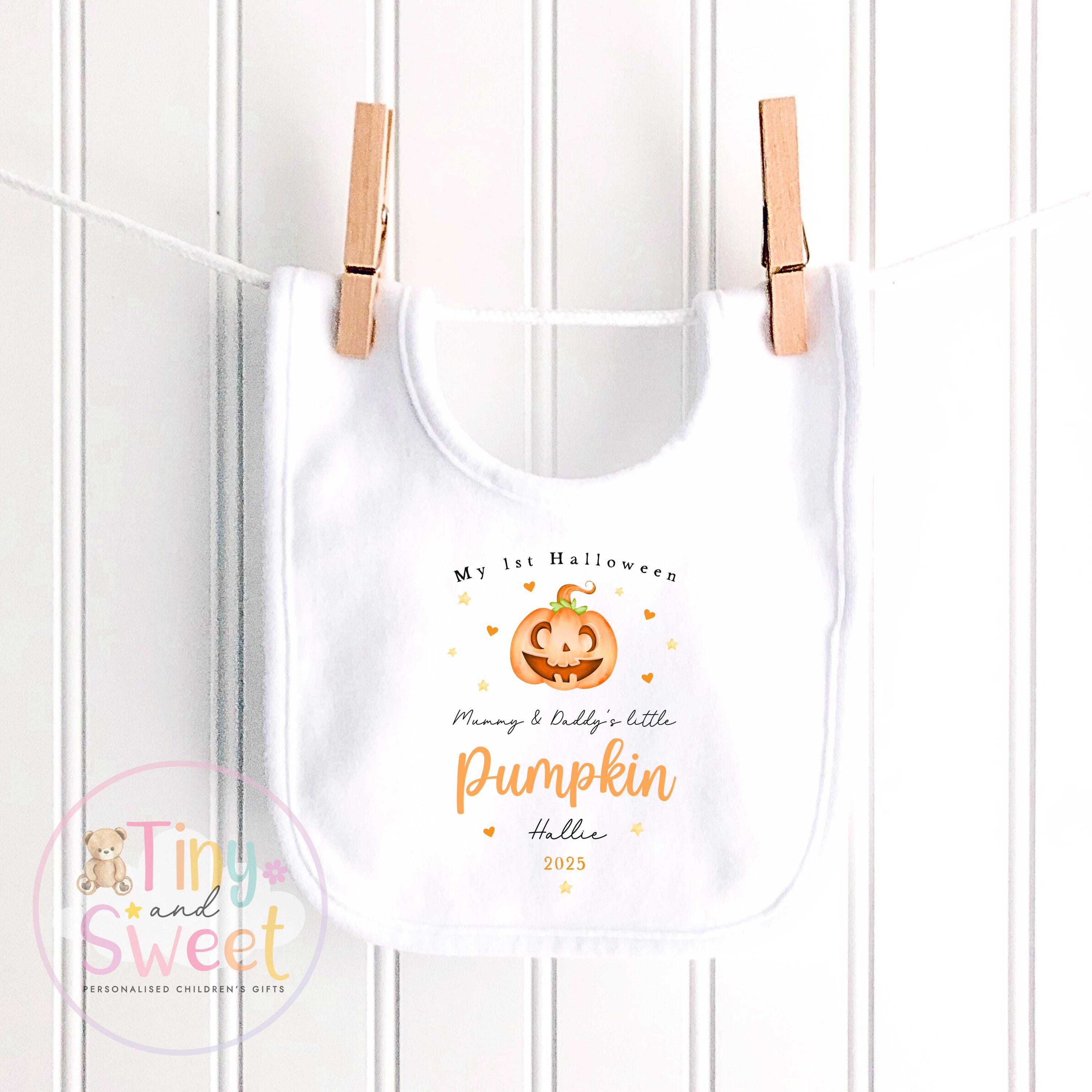 First Halloween T Shirt, Baby 1st Halloween Gift Idea, 1st Halloween Babygrow, Halloween Outfit for baby, Halloween costume