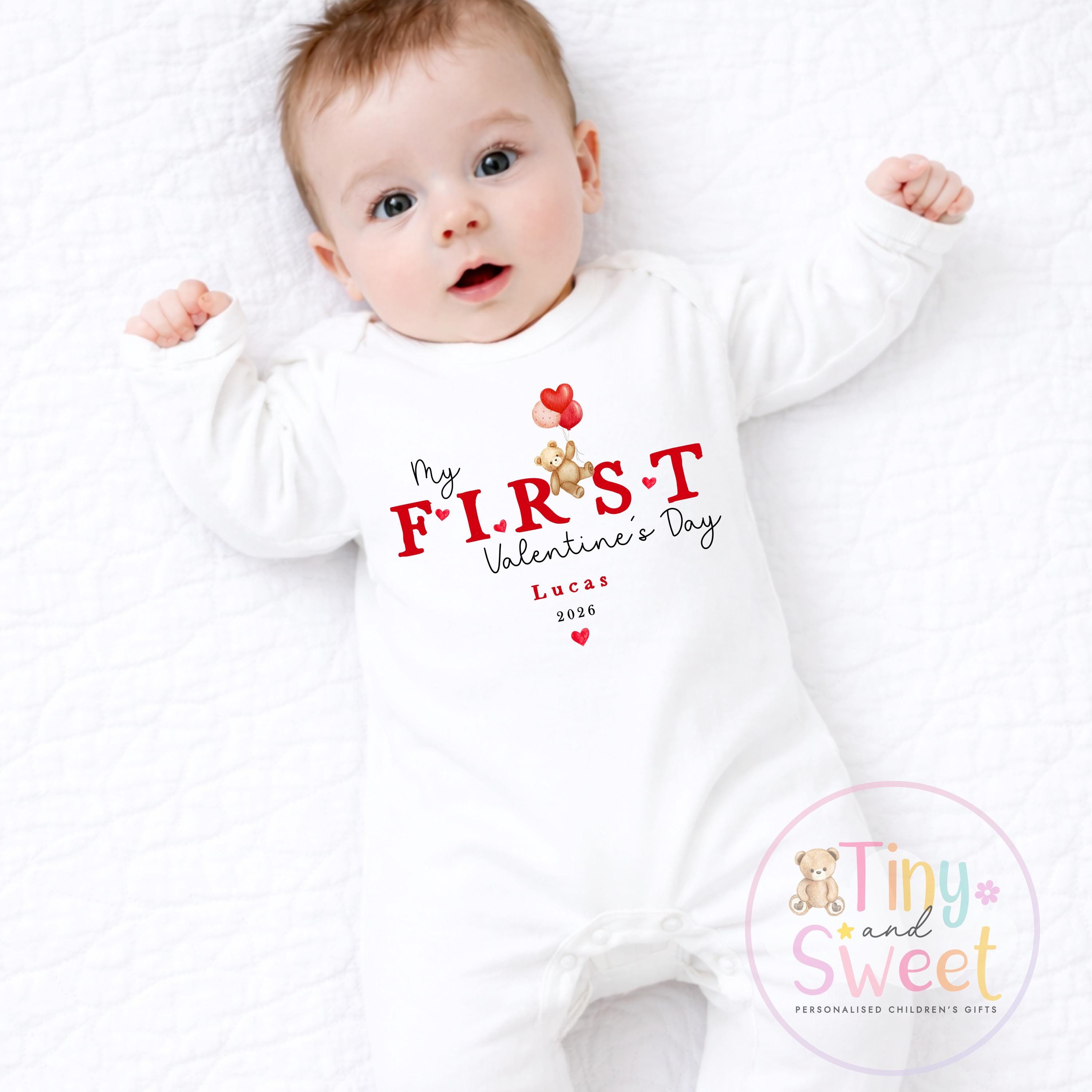 My First Valentines Day babygrow, 1st valentines day sleepsuit, 1st Valentines as My Daddy, New Dad Gift, Daddy Valentines
