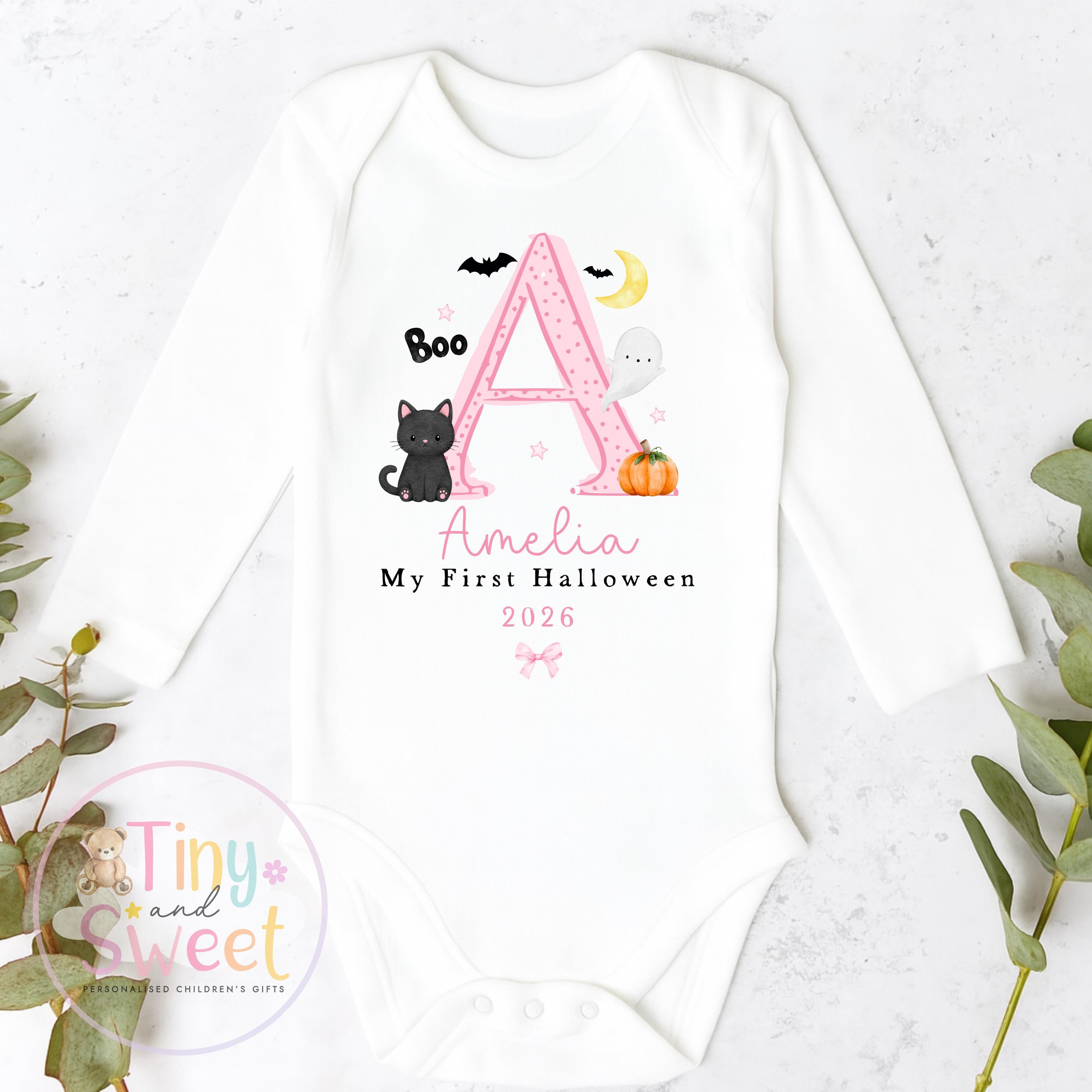 Personalised My First Halloween Sleepsuit – First Halloween –Baby’s 1st Halloween Outfit with Name – Custom Baby Grow – Halloween Baby Gift