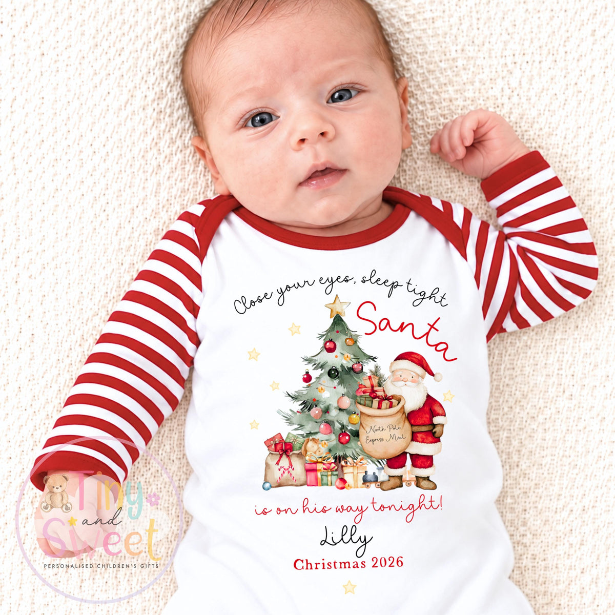 Santa on his way tonight Christmas Personalised Sleepsuit/Vest