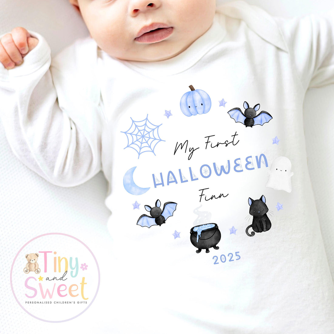 Personalised My First Halloween Sleepsuit – First Halloween –Baby’s 1st Halloween Outfit with Name – Custom Baby Grow – Halloween Baby Gift
