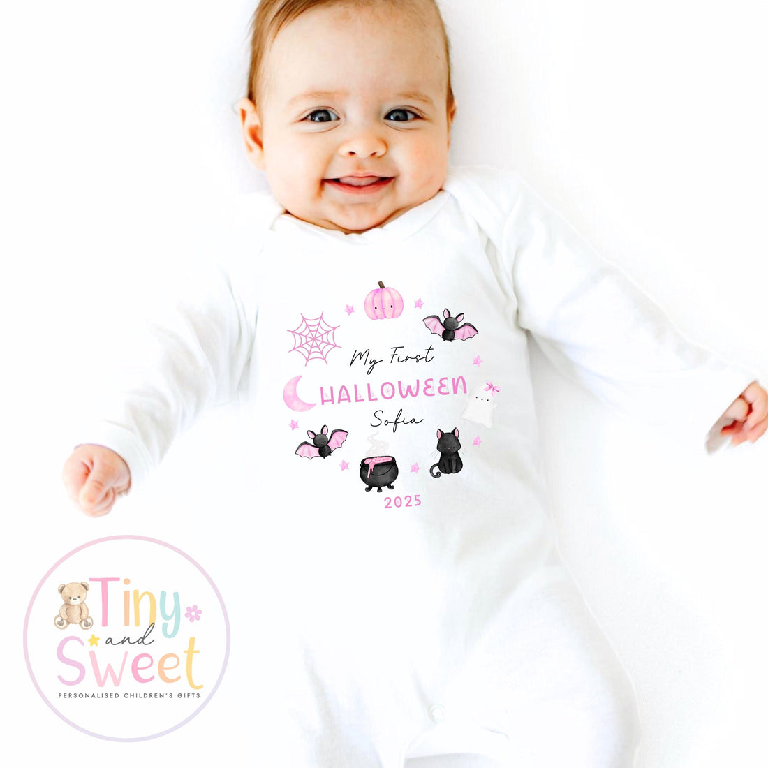 Personalised My First Halloween Sleepsuit – First Halloween –Baby’s 1st Halloween Outfit with Name – Custom Baby Grow – Halloween Baby Gift