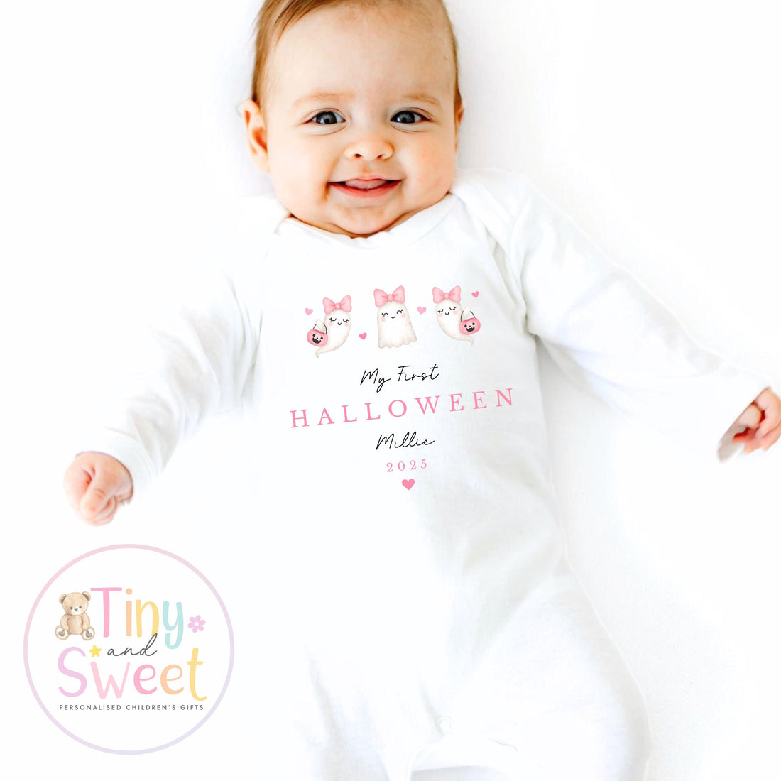 Personalised My First Halloween Sleepsuit – First Halloween –Baby’s 1st Halloween Outfit with Name – Custom Baby Grow – Halloween Baby Gift