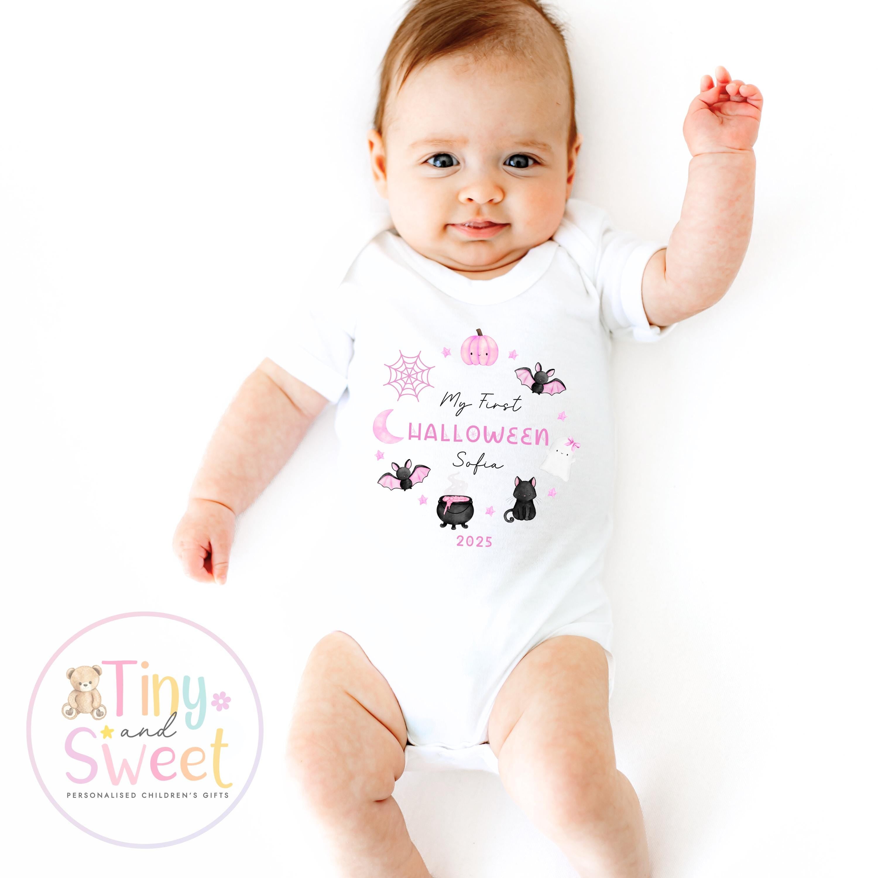 Personalised My First Halloween Sleepsuit – First Halloween –Baby’s 1st Halloween Outfit with Name – Custom Baby Grow – Halloween Baby Gift