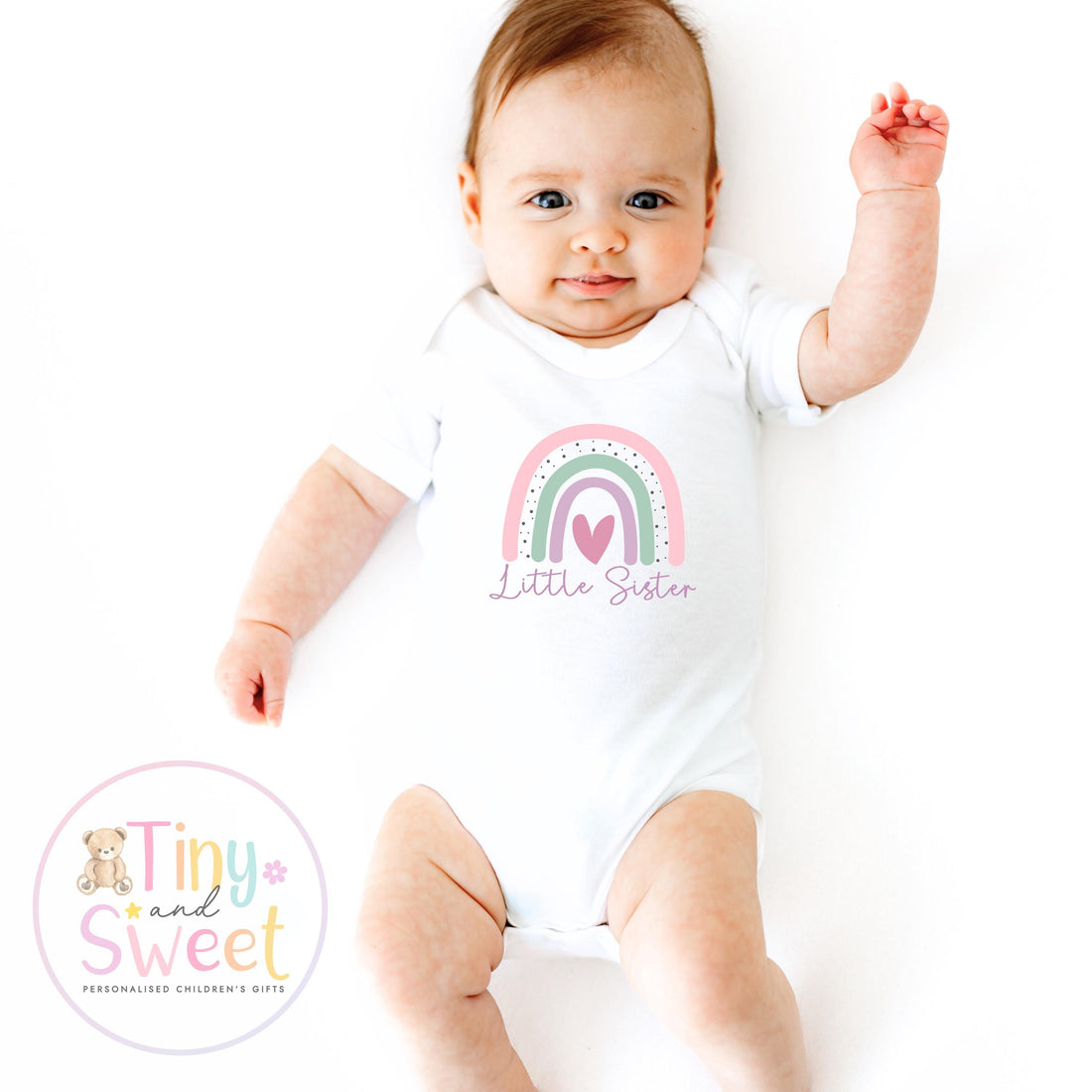 Adorable Little/Big Sister Sleepsuit T Shirt: Pink Rainbow Design for Newborn Baby Announcement &amp; Sibling Gift