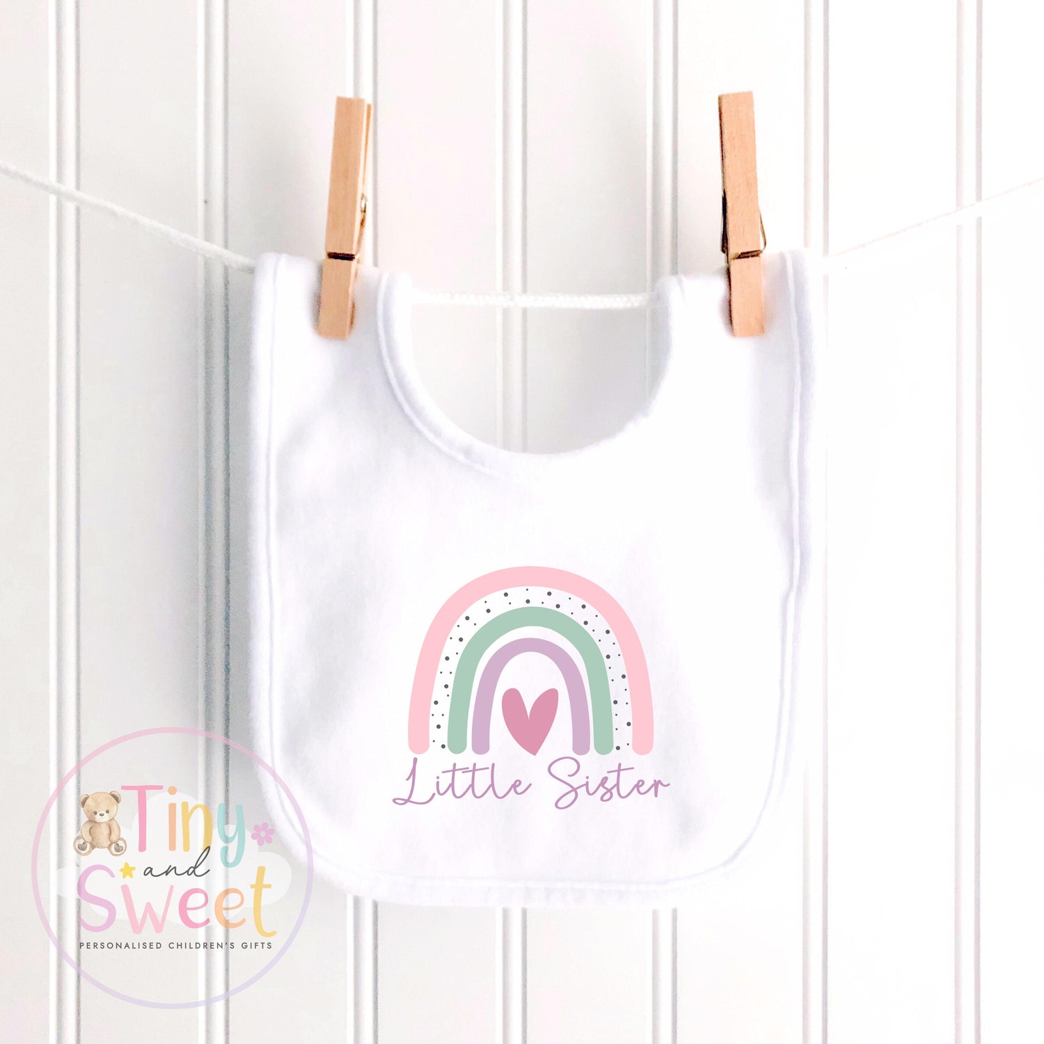 Adorable Little/Big Sister Sleepsuit T Shirt: Pink Rainbow Design for Newborn Baby Announcement &amp; Sibling Gift