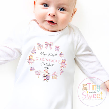 Personalised Girls First Christmas Wreath Sleepsuit, Babies 1st Xmas Gift Idea, Pyjamas, 1st Xmas Babygrow, Christmas Outfit for baby