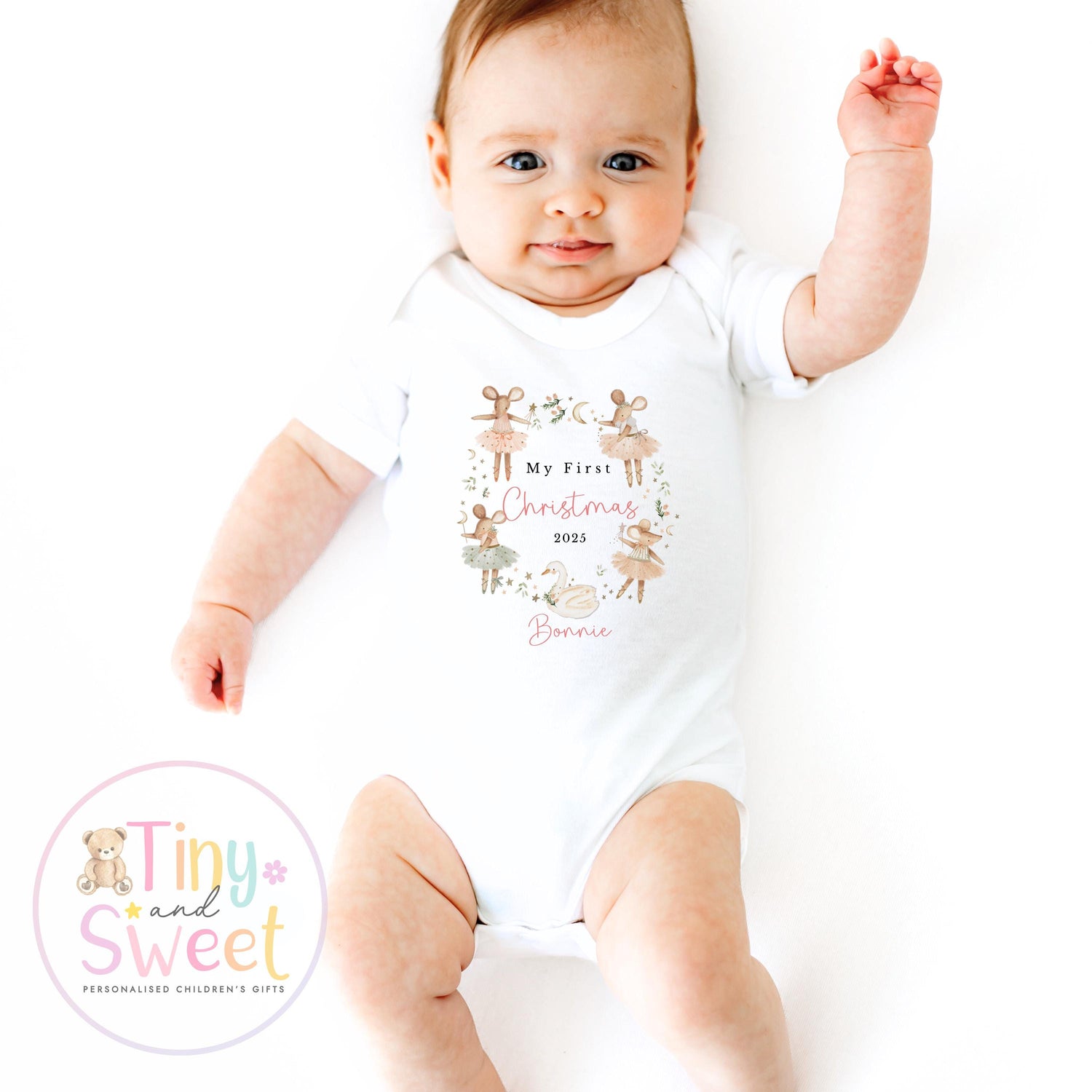 Personalised Girls First Christmas Wreath Sleepsuit, Babies 1st Xmas Gift Idea, Pyjamas, 1st Xmas Babygrow, Christmas Outfit for baby