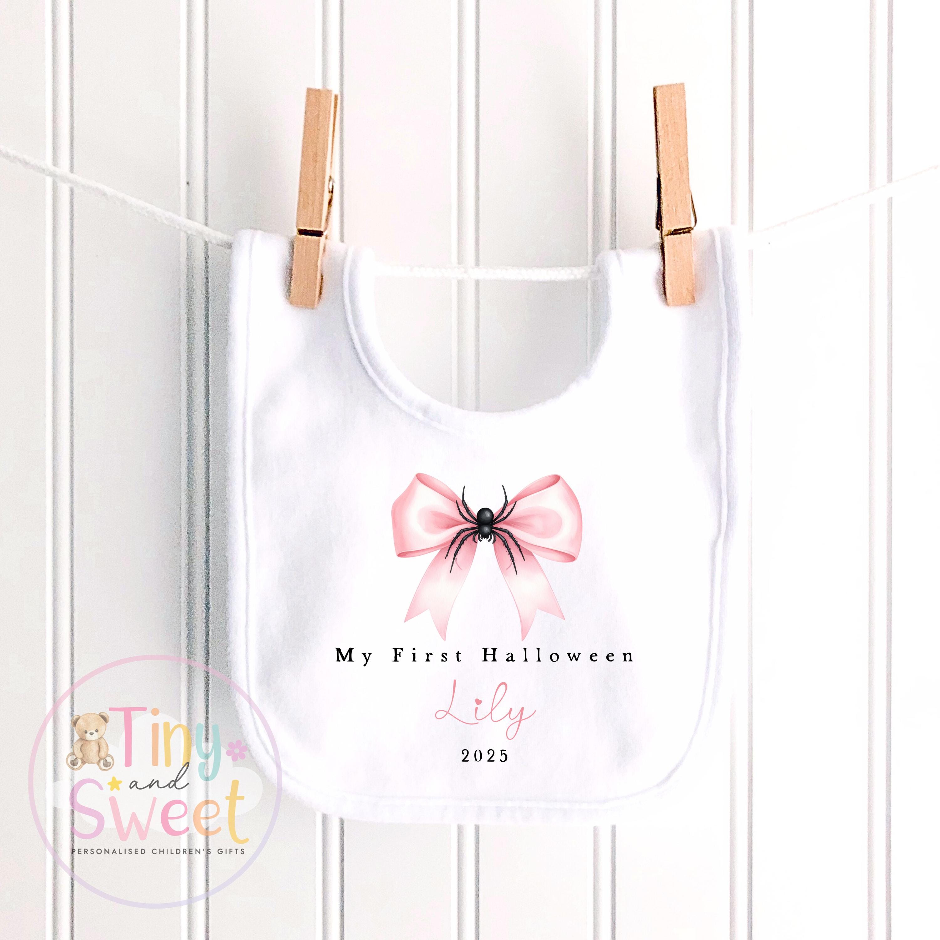 First Halloween Sleepsuit, Pink Baby 1st Halloween Gift Idea, 1st Halloween Babygrow, Halloween Outfit for baby, Halloween costume