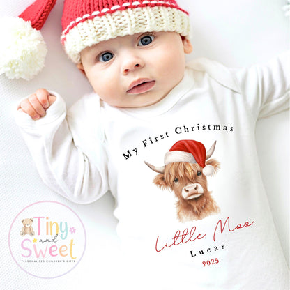 My First Christmas Highland Cow Sleepsuit: Personalised Babies 1st Christmas Outfit