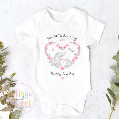 Mothers Day T Shirt, 1st Mothers Day as My Mummy, New Mum Gift, Mothers Day, Mum, Sleepsuit Babygrow Bodysuit Mommy Babybgrow
