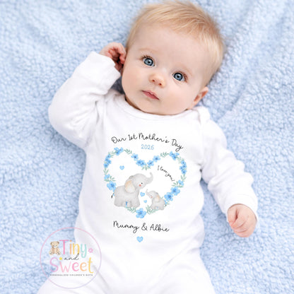 Mothers Day T Shirt, 1st Mothers Day as My Mummy, New Mum Gift, Mothers Day, Mum, Sleepsuit Babygrow Bodysuit Mommy Babybgrow