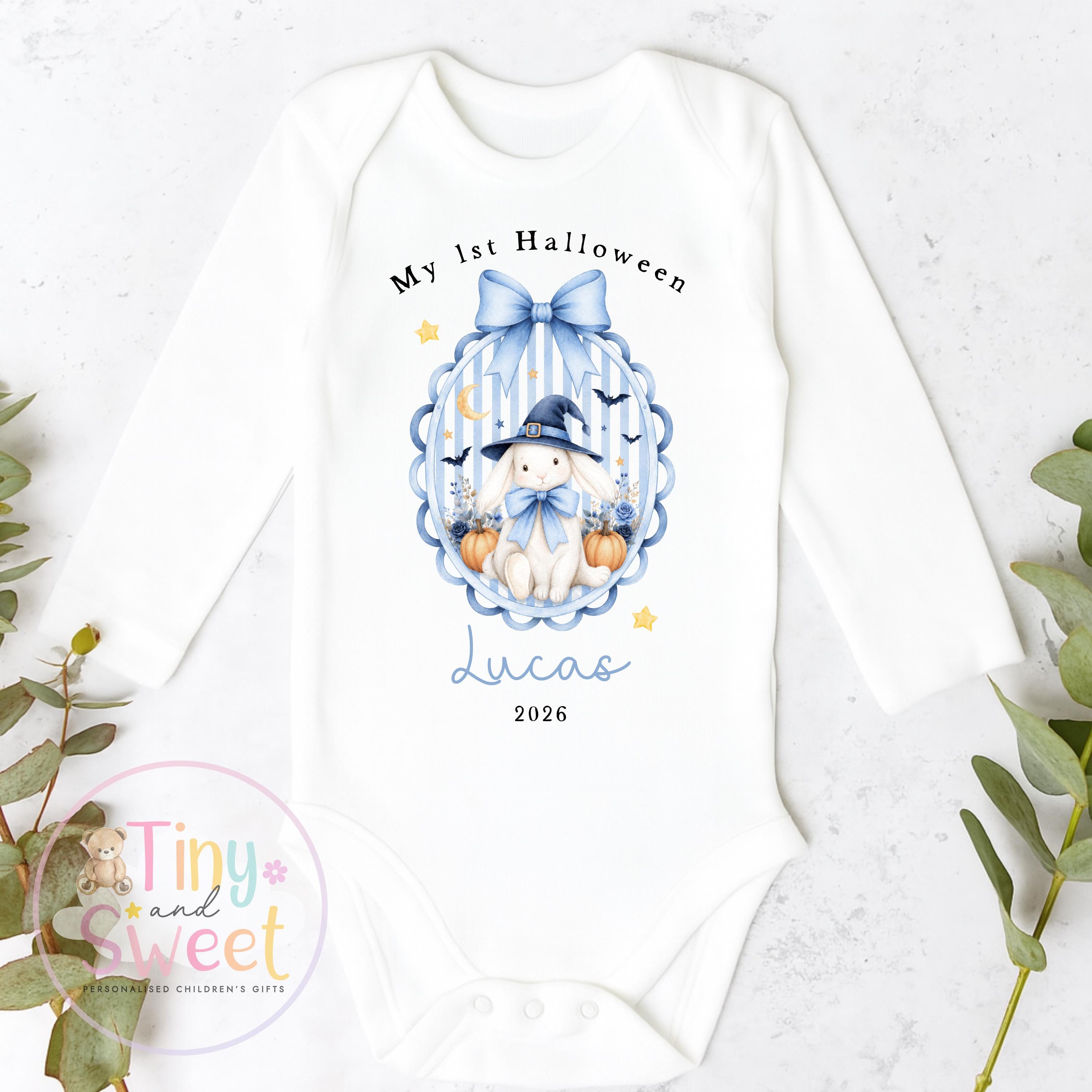 Personalised My First Halloween Sleepsuit – First Halloween –Baby’s 1st Halloween Outfit with Name – Custom Baby Grow – Halloween Baby Gift