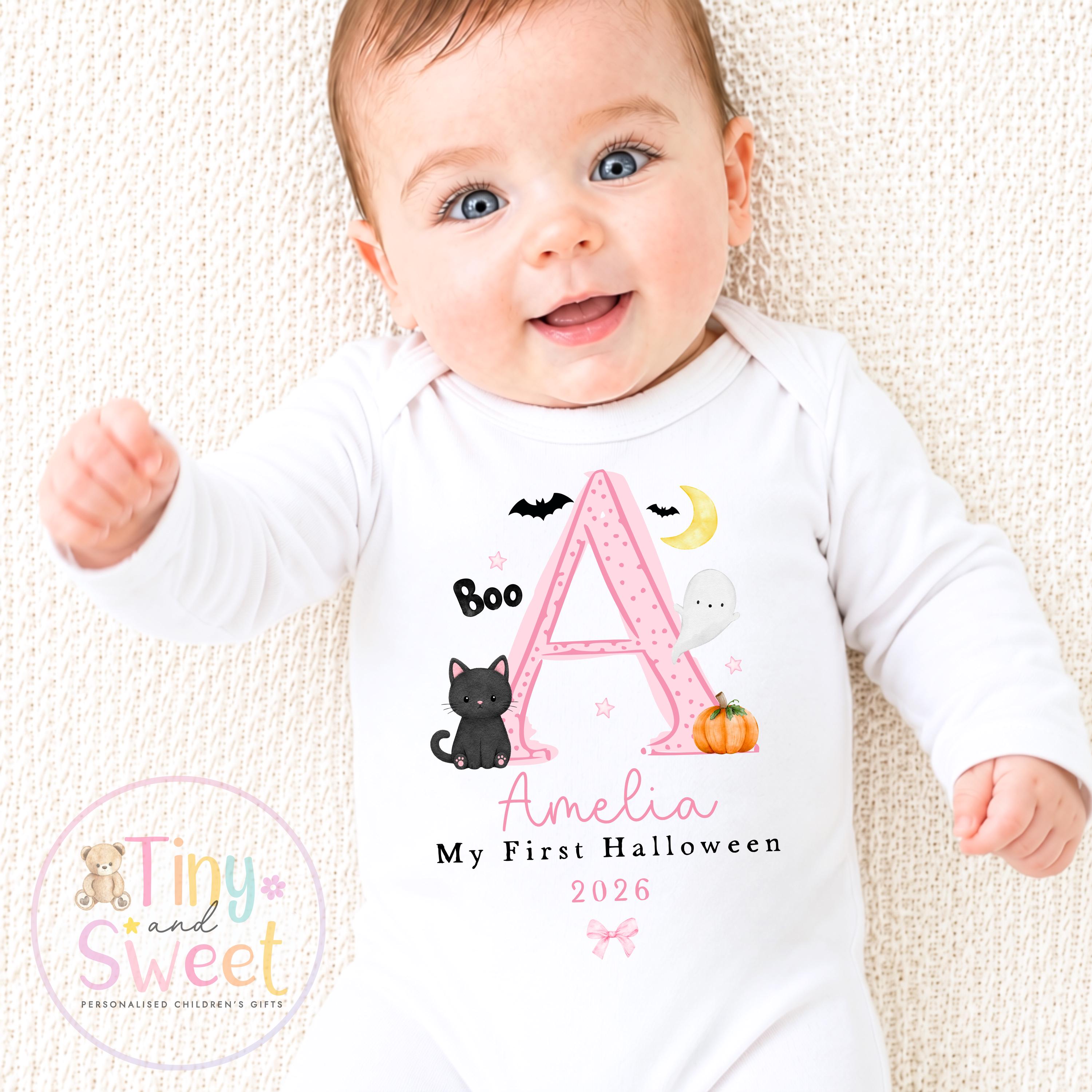 Personalised My First Halloween Sleepsuit – First Halloween –Baby’s 1st Halloween Outfit with Name – Custom Baby Grow – Halloween Baby Gift