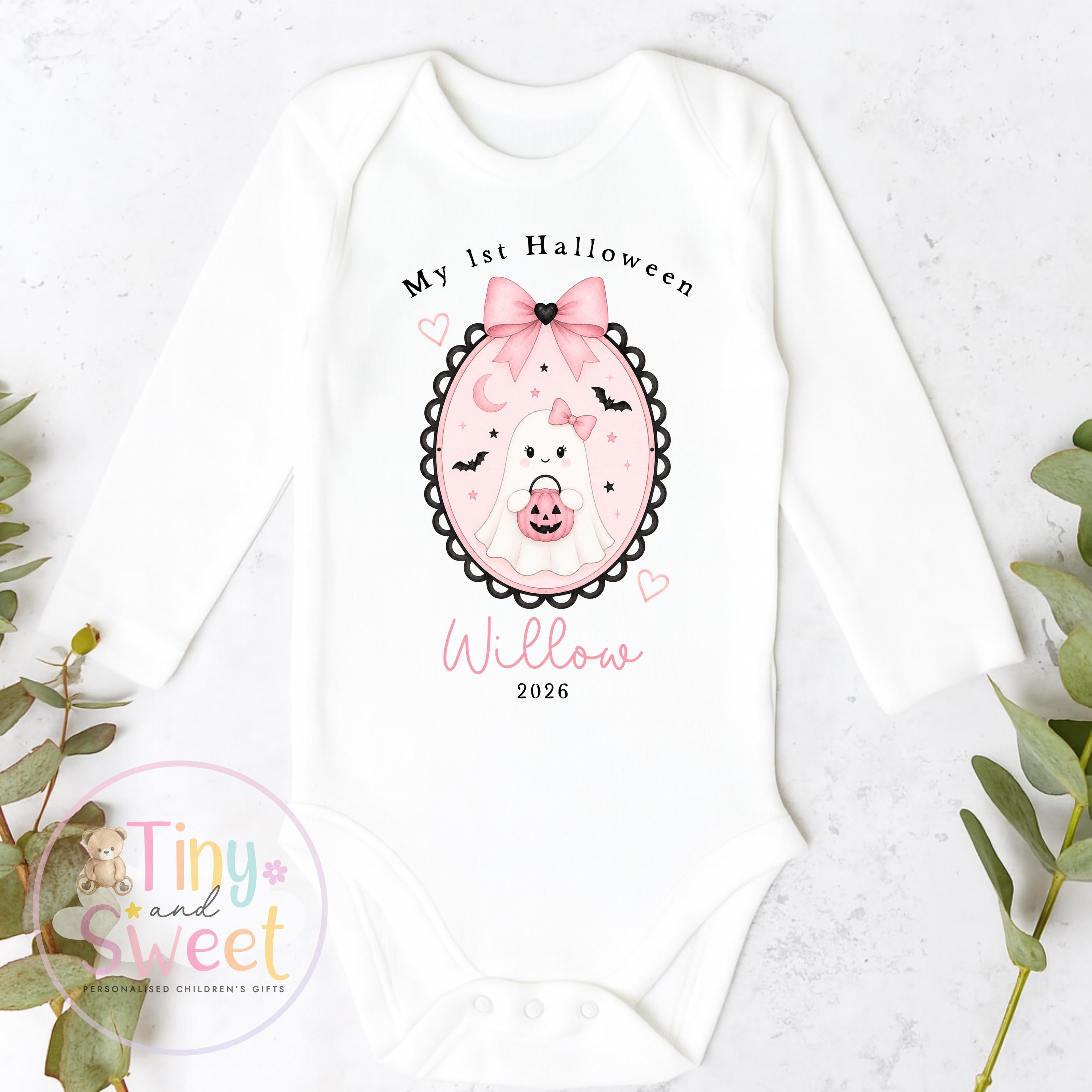 Personalised My First Halloween Sleepsuit – First Halloween –Baby’s 1st Halloween Outfit with Name – Custom Baby Grow – Halloween Baby Gift