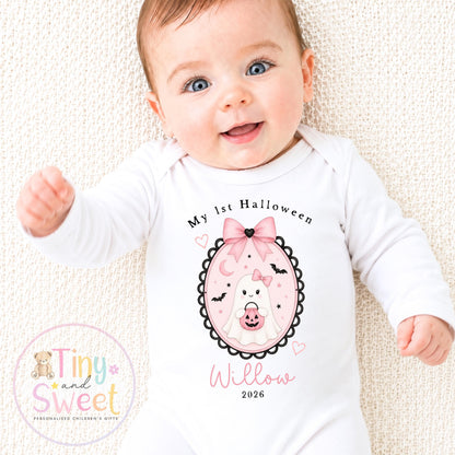 Personalised My First Halloween Sleepsuit – First Halloween –Baby’s 1st Halloween Outfit with Name – Custom Baby Grow – Halloween Baby Gift