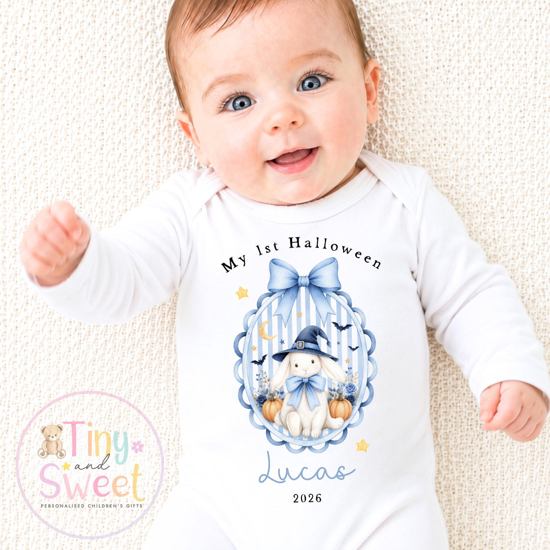 Personalised My First Halloween Sleepsuit – First Halloween –Baby’s 1st Halloween Outfit with Name – Custom Baby Grow – Halloween Baby Gift