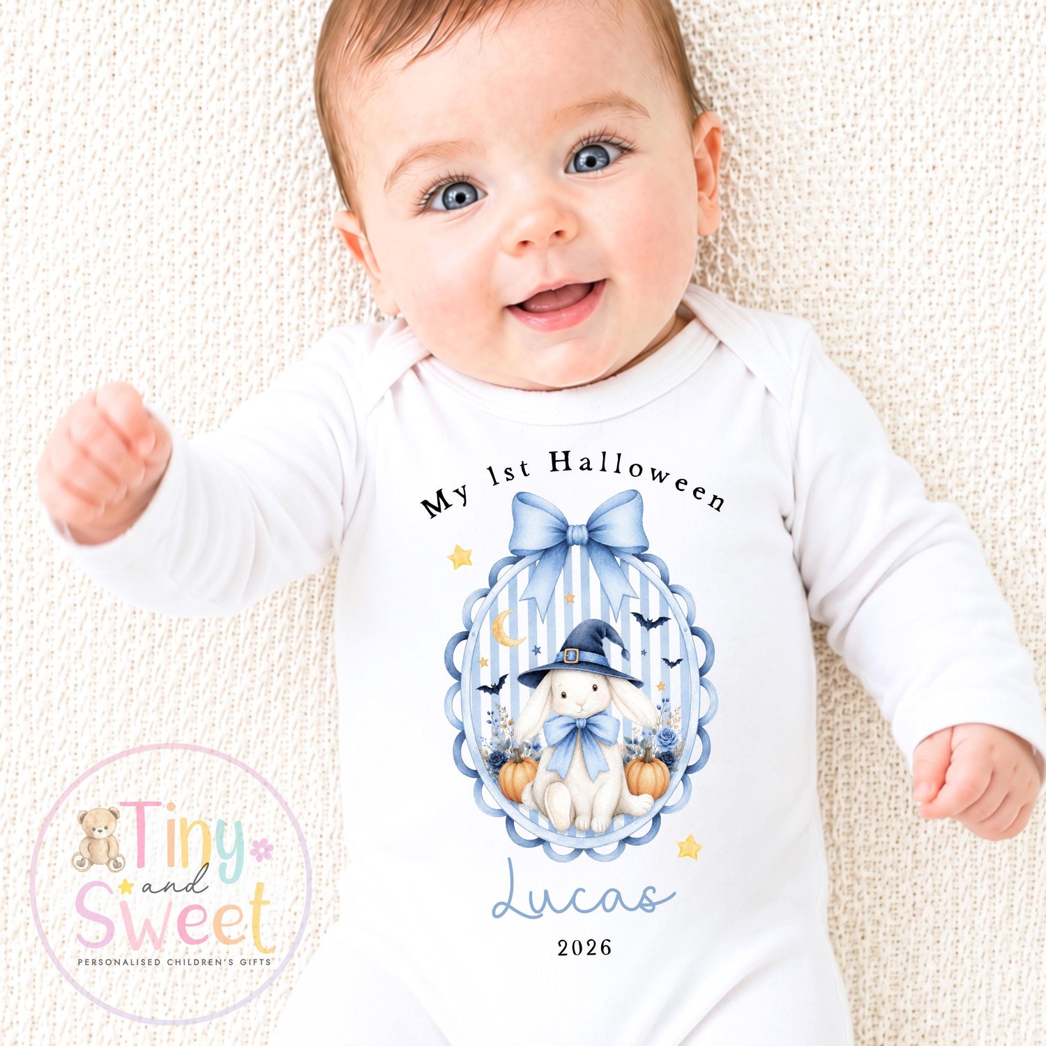 Personalised My First Halloween Sleepsuit – First Halloween –Baby’s 1st Halloween Outfit with Name – Custom Baby Grow – Halloween Baby Gift