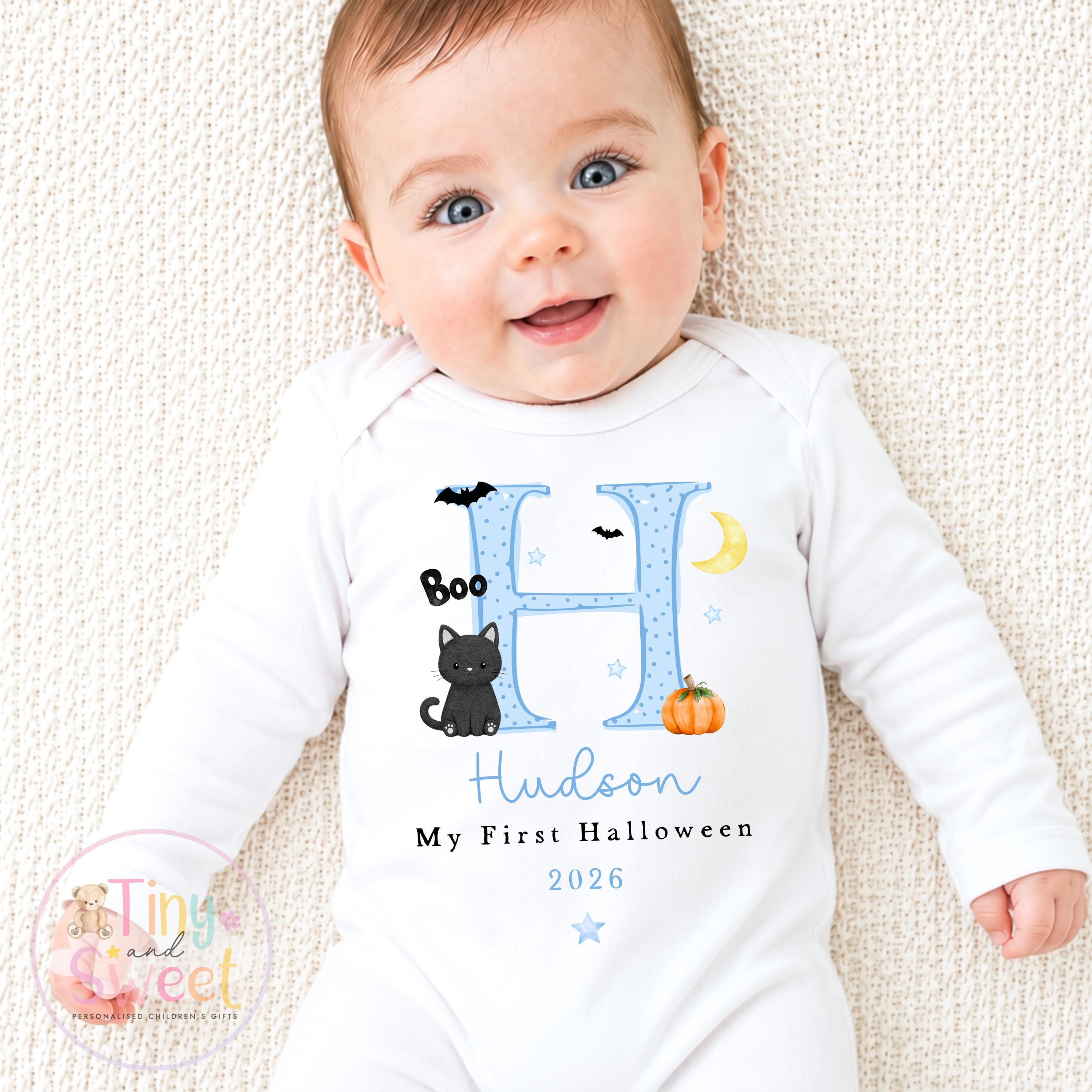 Personalised My First Halloween Sleepsuit – First Halloween –Baby’s 1st Halloween Outfit with Name – Custom Baby Grow – Halloween Baby Gift