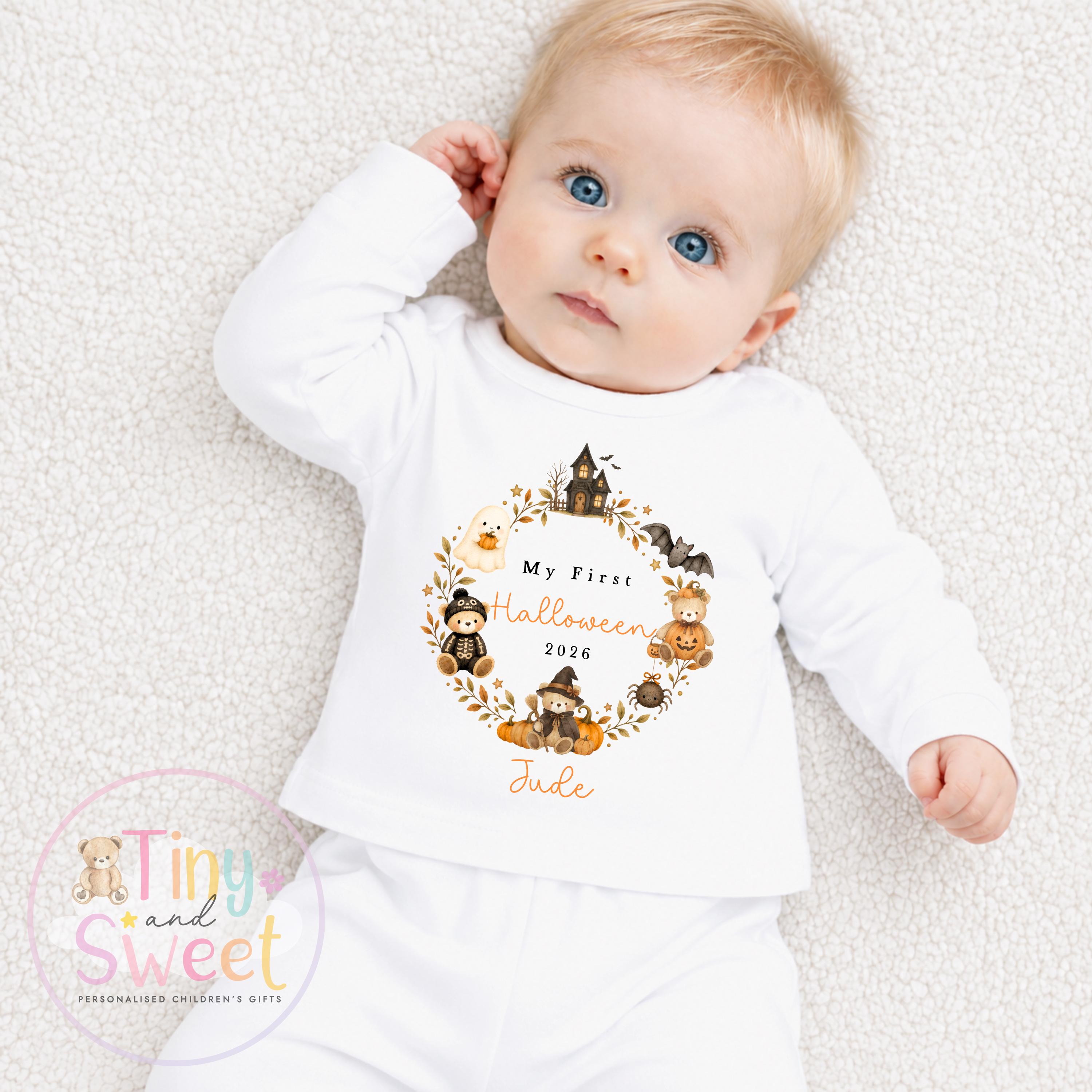 First Halloween Sleepsuit, Baby 1st Halloween Gift Idea, 1st Halloween Babygrow, Halloween Outfit for baby, Halloween costume